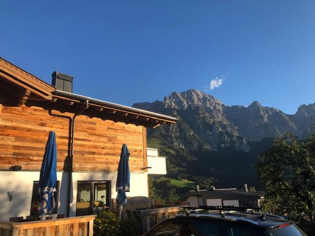 Stockis Mountaindestillerie - Appartements Leogang Exterior foto